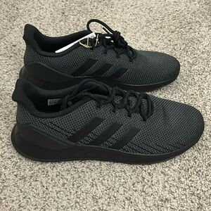 Adidas Questar Flow NXT